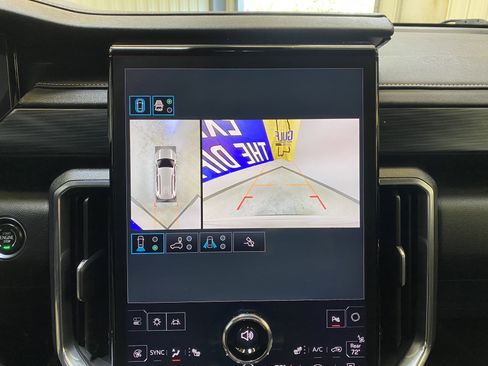 Used 2025 GMC Acadia Elevation image 44