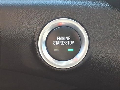 Used 2022 GMC Terrain SLT w/ Tech Package image 30