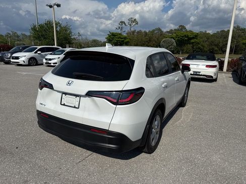 Used 2023 Honda HR-V LX image 5