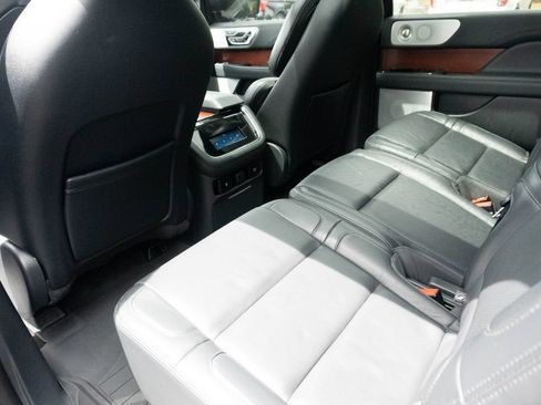 Used 2022 Lincoln Navigator L Reserve RWD image 24