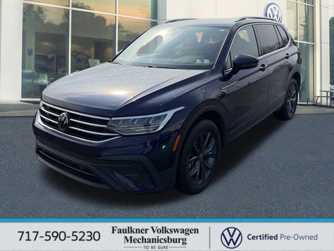 Certified 2022 Volkswagen Tiguan SE image 1