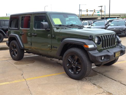Used 2021 Jeep Wrangler Unlimited Sport AWD/4WD image 4