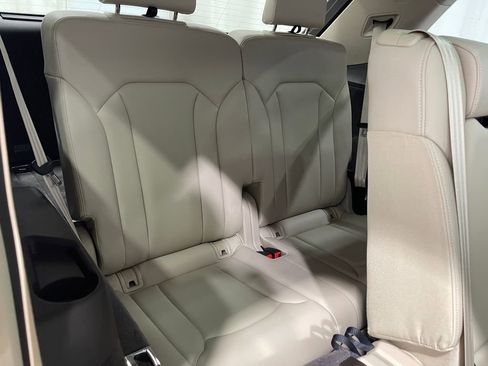 Used 2019 Audi Q7 3.0T Premium Plus w/ Premium Plus Package image 33