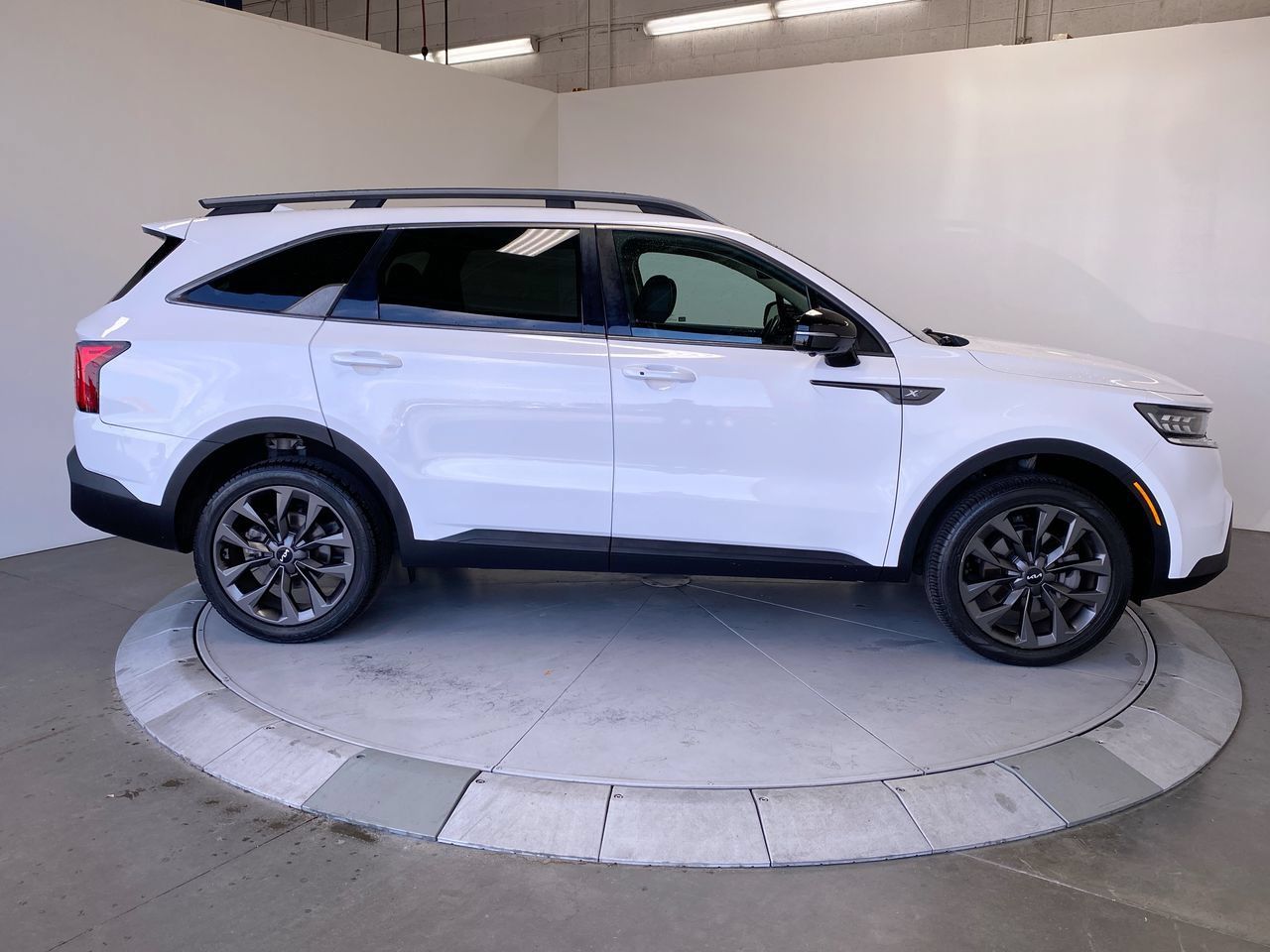 Certified 2022 Kia Sorento SX Prestige AWD/4WD image 6