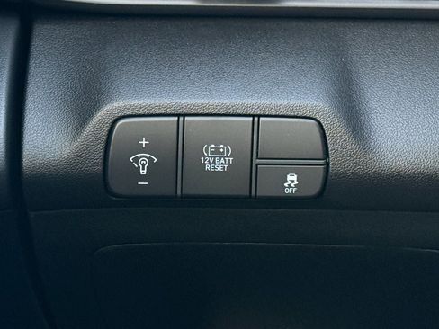 New 2025 Hyundai Elantra SEL image 33