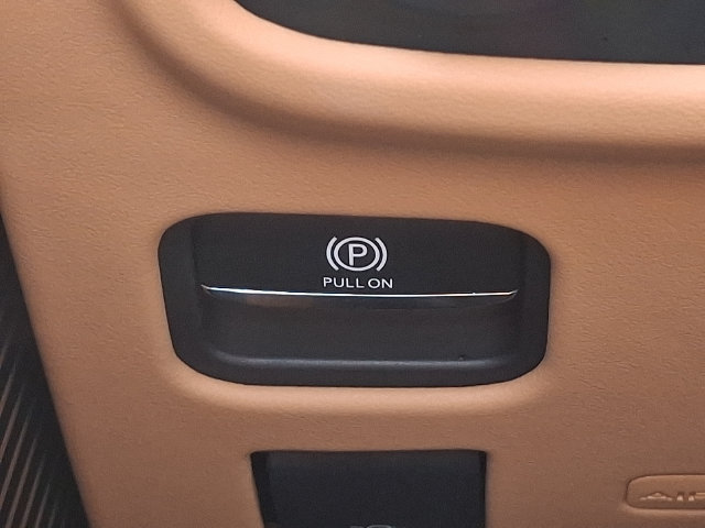 Used 2026 Jeep Grand Cherokee Summit AWD/4WD image 24