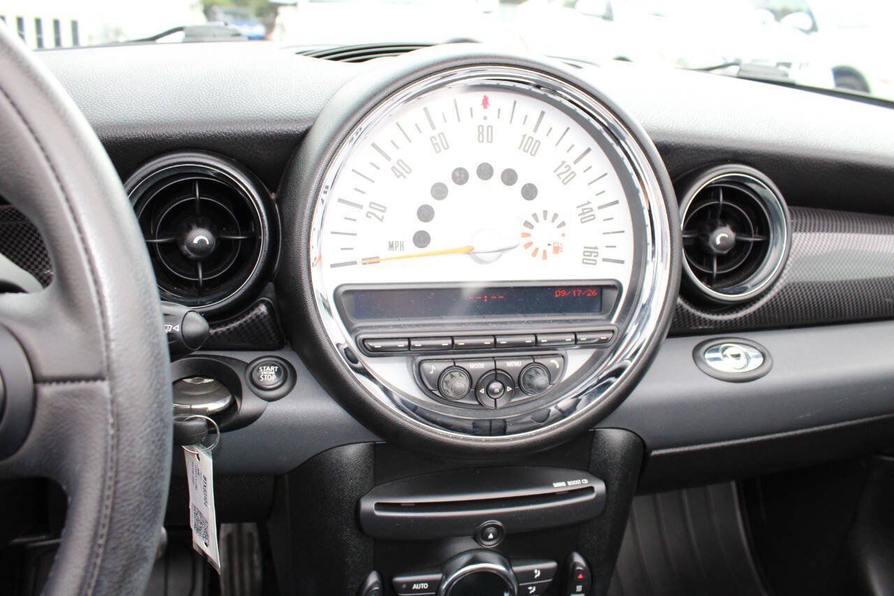 Used 2011 MINI Cooper S FWD image 23