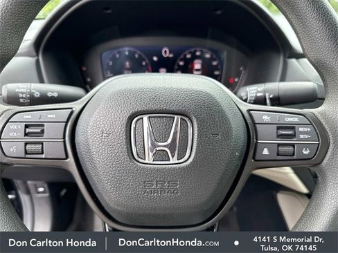 Used 2025 Honda Accord SE image 18