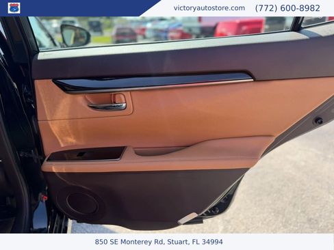 Used 2018 Lexus ES 350 w/ Luxury Package w/Wood Trim FWD image 55