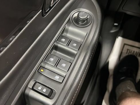 Used 2018 Buick Encore Preferred AWD/4WD image 27