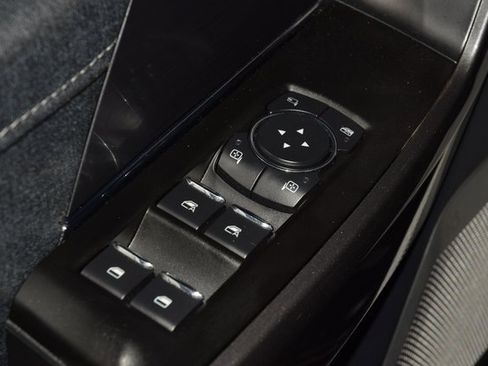 Used 2022 Ford F150 Lariat w/ Equipment Group 502A High image 45