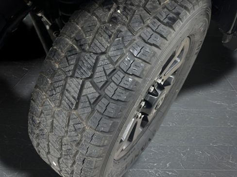 Used 2024 RAM 2500 Laramie w/ Night Edition AWD/4WD image 41