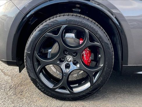 New 2025 Alfa Romeo Stelvio Sprint w/ Veloce Package image 12