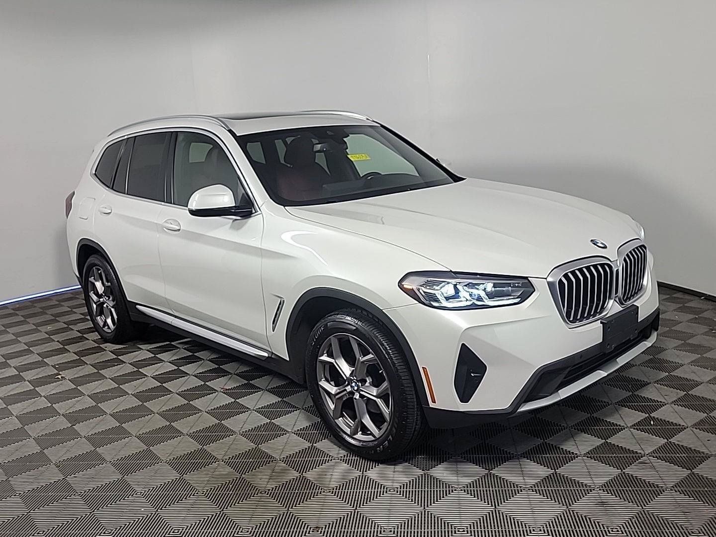 Used 2022 BMW X3 xDrive30i w/ Premium Package 2 AWD/4WD image 1