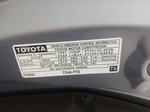 Used 2023 Toyota Highlander LE FWD image 52