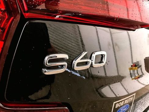 Used 2021 Volvo S60 T8 R-Design Expression w/ Premium Package AWD/4WD image 13
