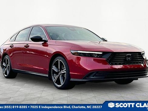 Used 2025 Honda Accord Sport image 1