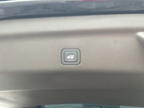 New 2026 Chevrolet Suburban LT w/ Comfort Package image 31