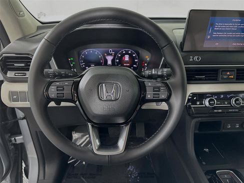 New 2026 Honda Pilot Touring image 19