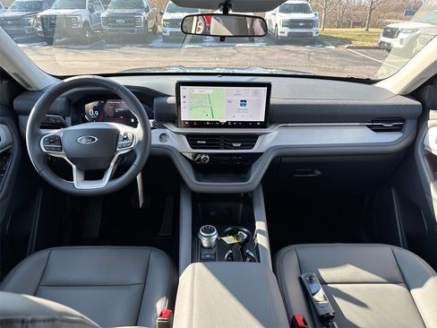 New 2026 Ford Explorer Active image 10