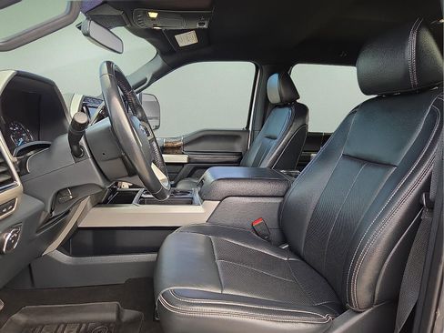 Used 2022 Ford F250 Lariat w/ Chrome Package image 14