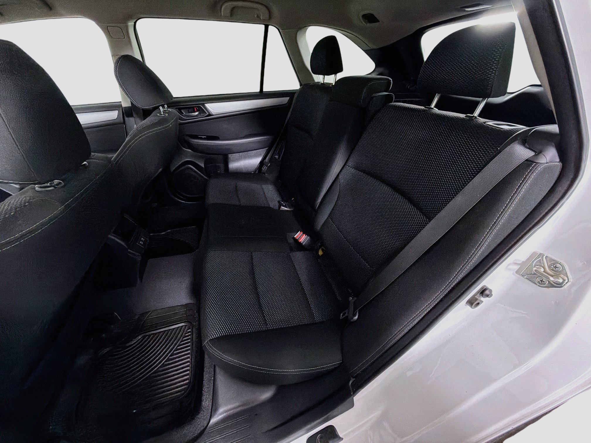 Used 2019 Subaru Outback 2.5i Premium AWD/4WD image 27