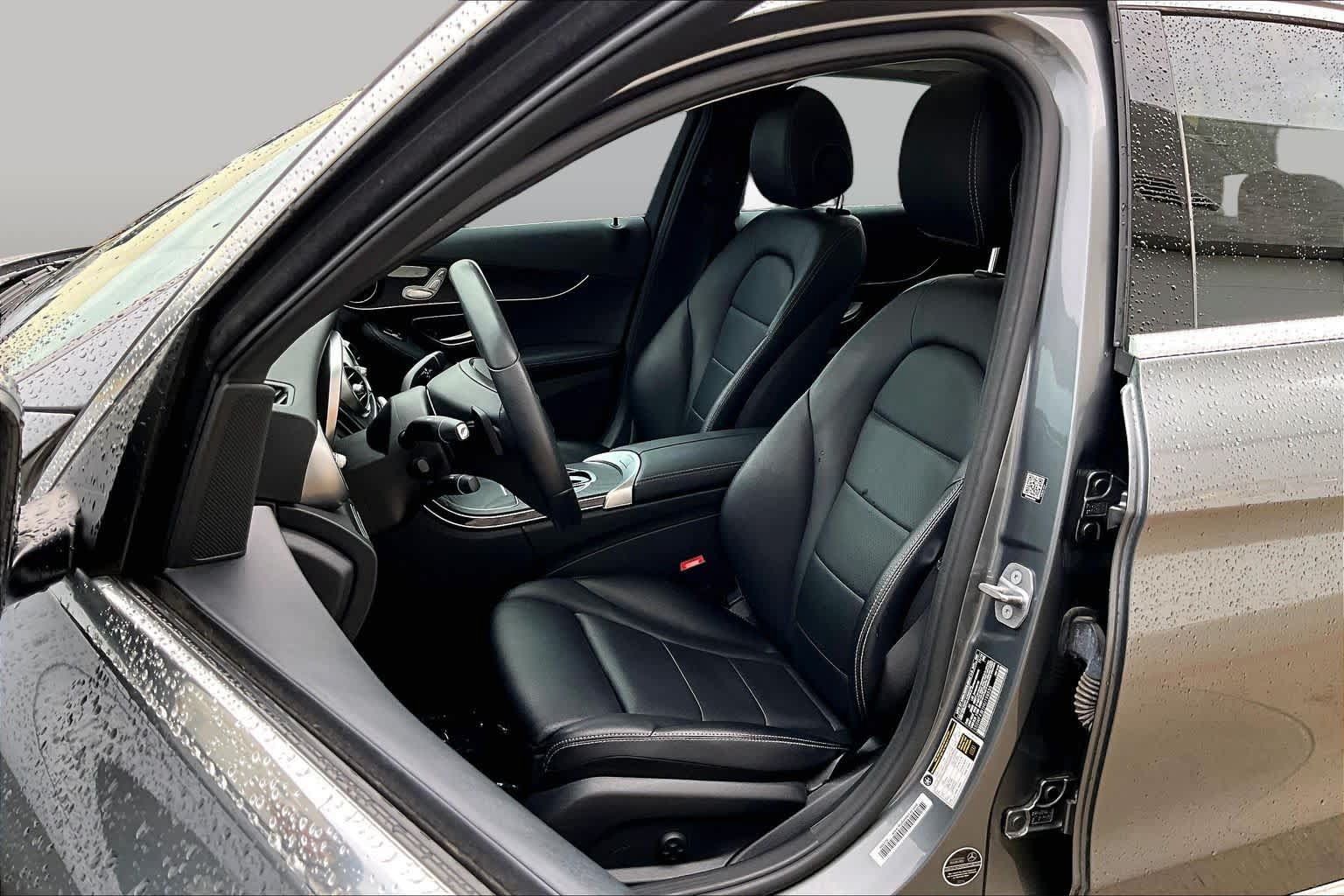 Used 2017 Mercedes-Benz C 300 Sedan image 8