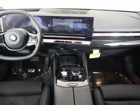 New 2027 BMW 530i RWD image 4