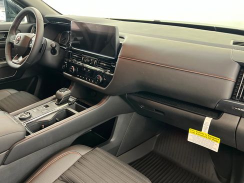 New 2026 Nissan Pathfinder Rock Creek AWD/4WD image 25