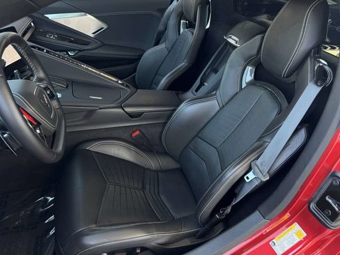 Used 2025 Chevrolet Corvette Stingray Preferred Cpe w/ Z51 Performance Package RWD image 18