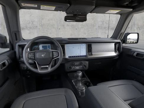 New 2025 Ford Bronco Outer Banks image 9