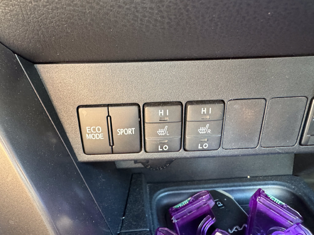 Used 2016 Toyota RAV4 SE AWD/4WD image 15