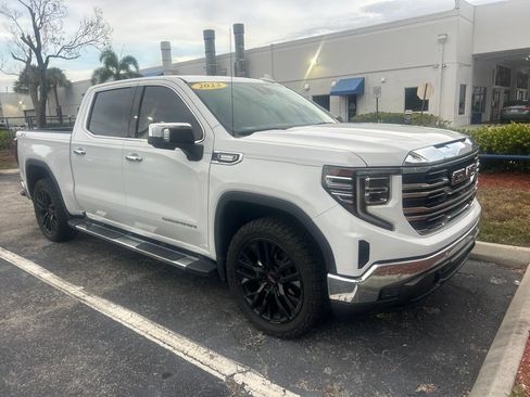 Used 2023 GMC Sierra 1500 SLT w/ SLT Premium Plus Package AWD/4WD image 1