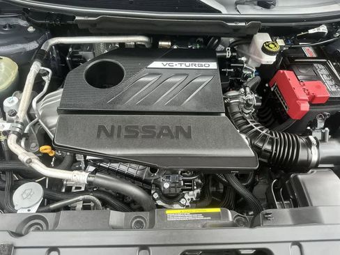 Used 2025 Nissan Rogue SV w/ SV Premium Package FWD image 12