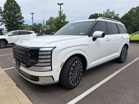Used 2026 Hyundai Palisade Calligraphy AWD/4WD image 3