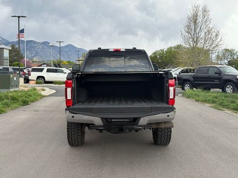 Used 2022 Ford F350 Lariat w/ Lariat Ultimate Package AWD/4WD image 12