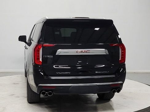 Used 2021 GMC Yukon XL Denali AWD/4WD image 6