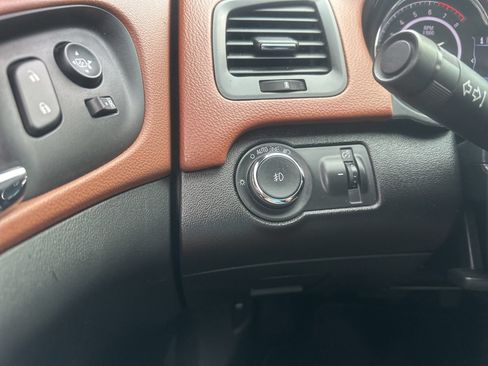Used 2017 Buick Regal Sport Touring FWD image 22
