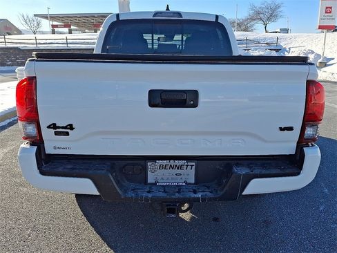 Certified 2023 Toyota Tacoma image 9