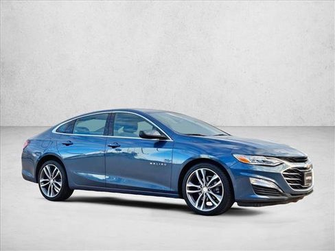 Used 2024 Chevrolet Malibu LT image 3