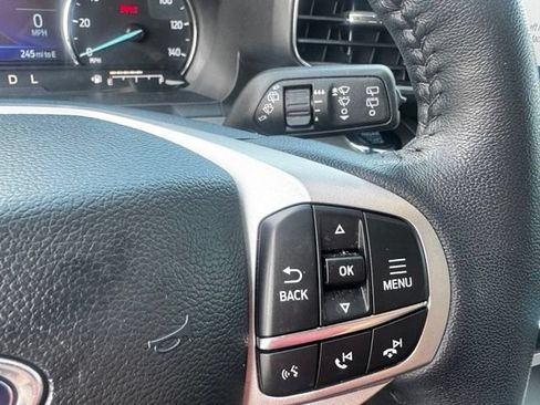 Used 2024 Ford Explorer XLT w/ Equipment Group 202A AWD/4WD image 27