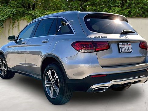 Used 2021 Mercedes-Benz GLC 300 image 4