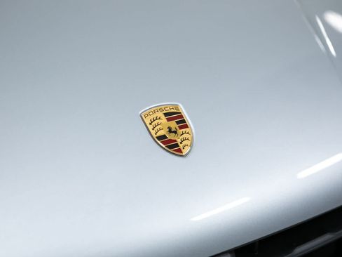 New 2026 Porsche Macan GTS AWD/4WD image 17