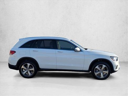Used 2022 Mercedes-Benz GLC 300 4MATIC image 4