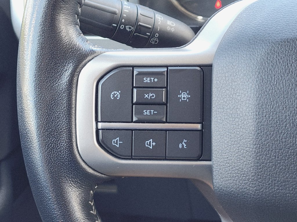 Used 2023 Ford Expedition XLT AWD/4WD image 29