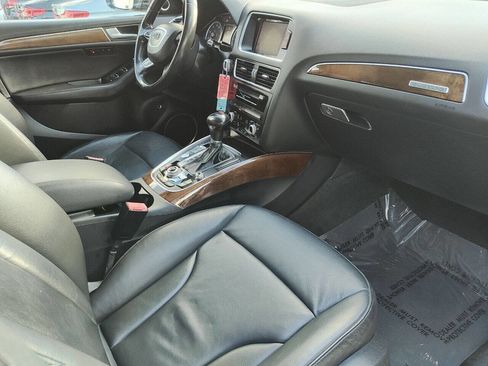 Used 2017 Audi Q5 2.0T Premium Plus w/ Technology Package AWD/4WD image 38