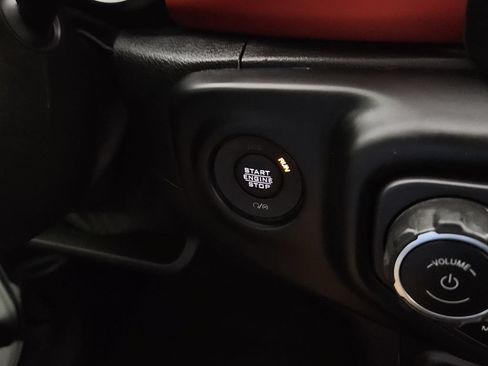Used 2021 Jeep Wrangler Unlimited Rubicon w/ LED Lighting Group AWD/4WD image 20