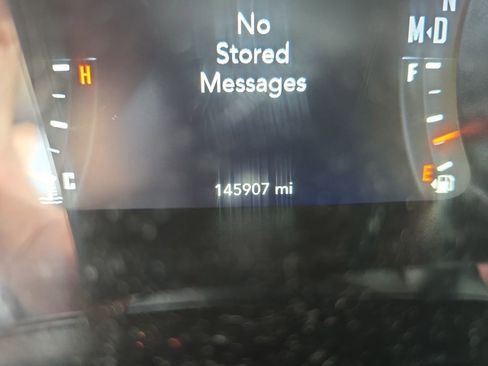 Used 2016 Dodge Challenger SXT w/ Blacktop Package image 7