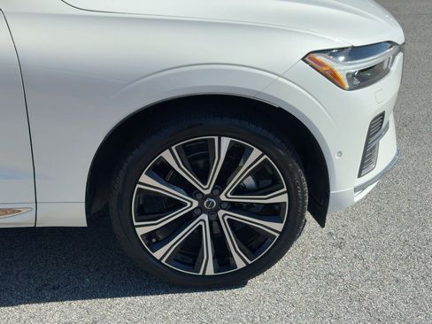 Used 2023 Volvo XC60 B5 Ultimate w/ Protection Package Premier image 11