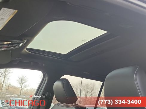 New 2026 Jeep Grand Cherokee Laredo image 18